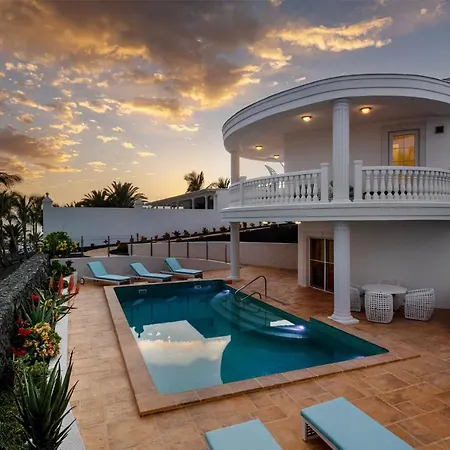 Villa Vista Calero By Buenavilla